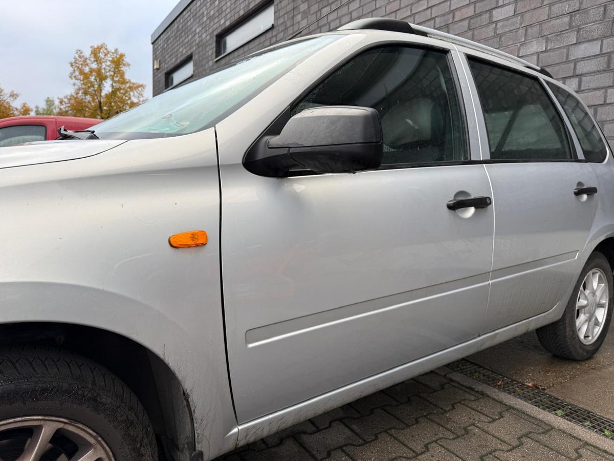 Lada Kalina 2 original Tür vorn links silber Rohbau BJ15